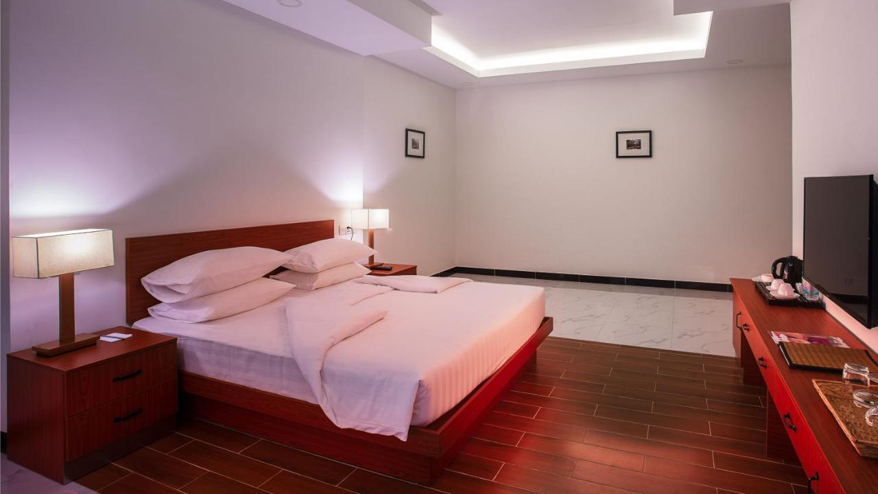 Angkor Sivutha Suites By Alfa Siem Reap Extérieur photo